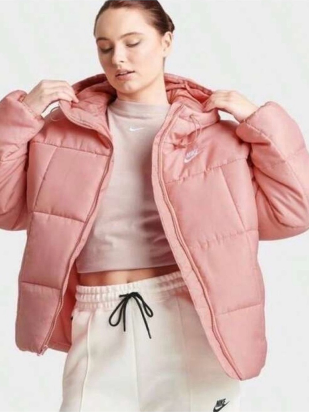 Nike Women's Pink therma-fit puffer jacket